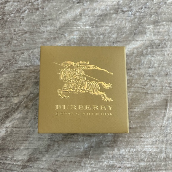 Burberry Unisex Watch - Picture 2 of 5